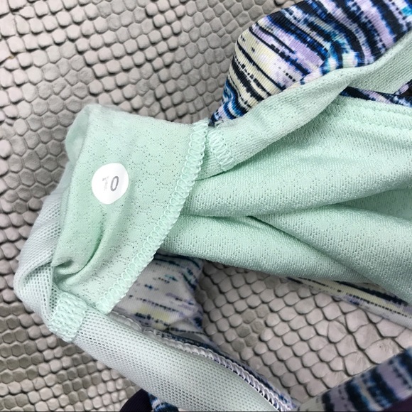 Lululemon free to be wild striped the dye sportbra - Picture 5 of 5
